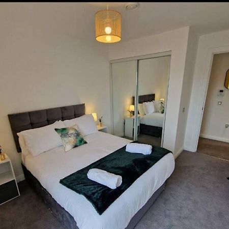 Modern Apartment, Sleeps 6, Belfast City Centre المظهر الخارجي الصورة